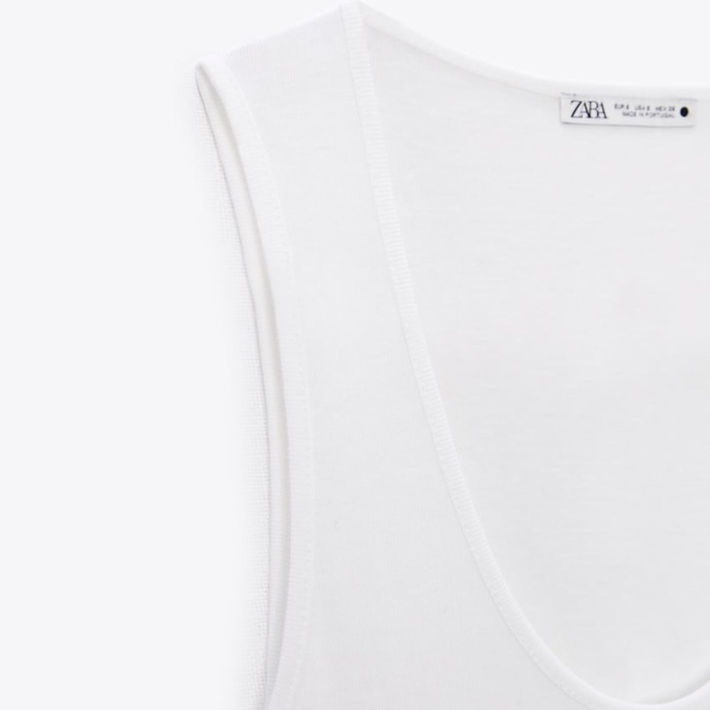 Two Round Neck Tank Tops - Picture 4 of 13